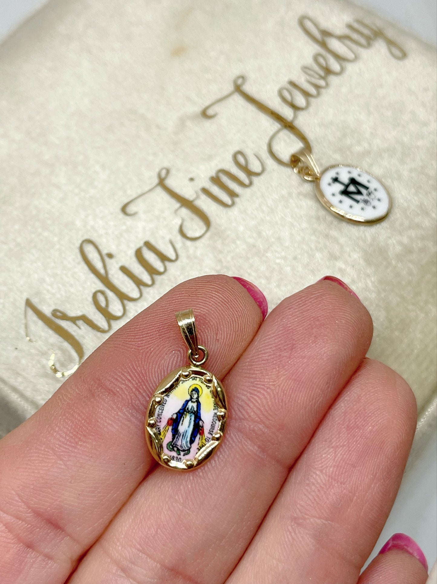 14K Yellow Gold Hand Painted Porcelain Miraculous Medal Size 13x10 mm - Made in Italy
