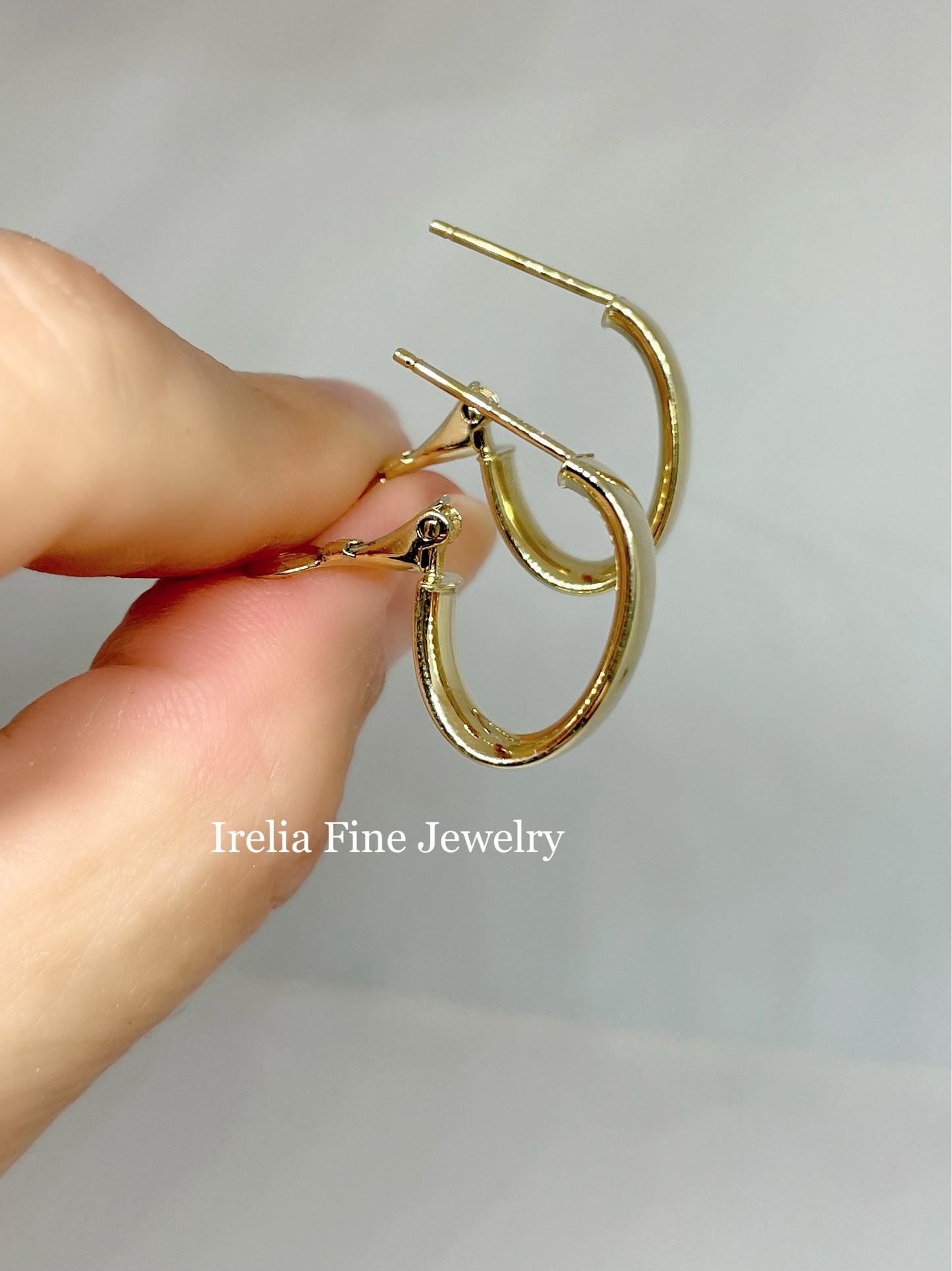14k Yellow Gold High Polished 5mm Omega Back Oval Hoop Earrings