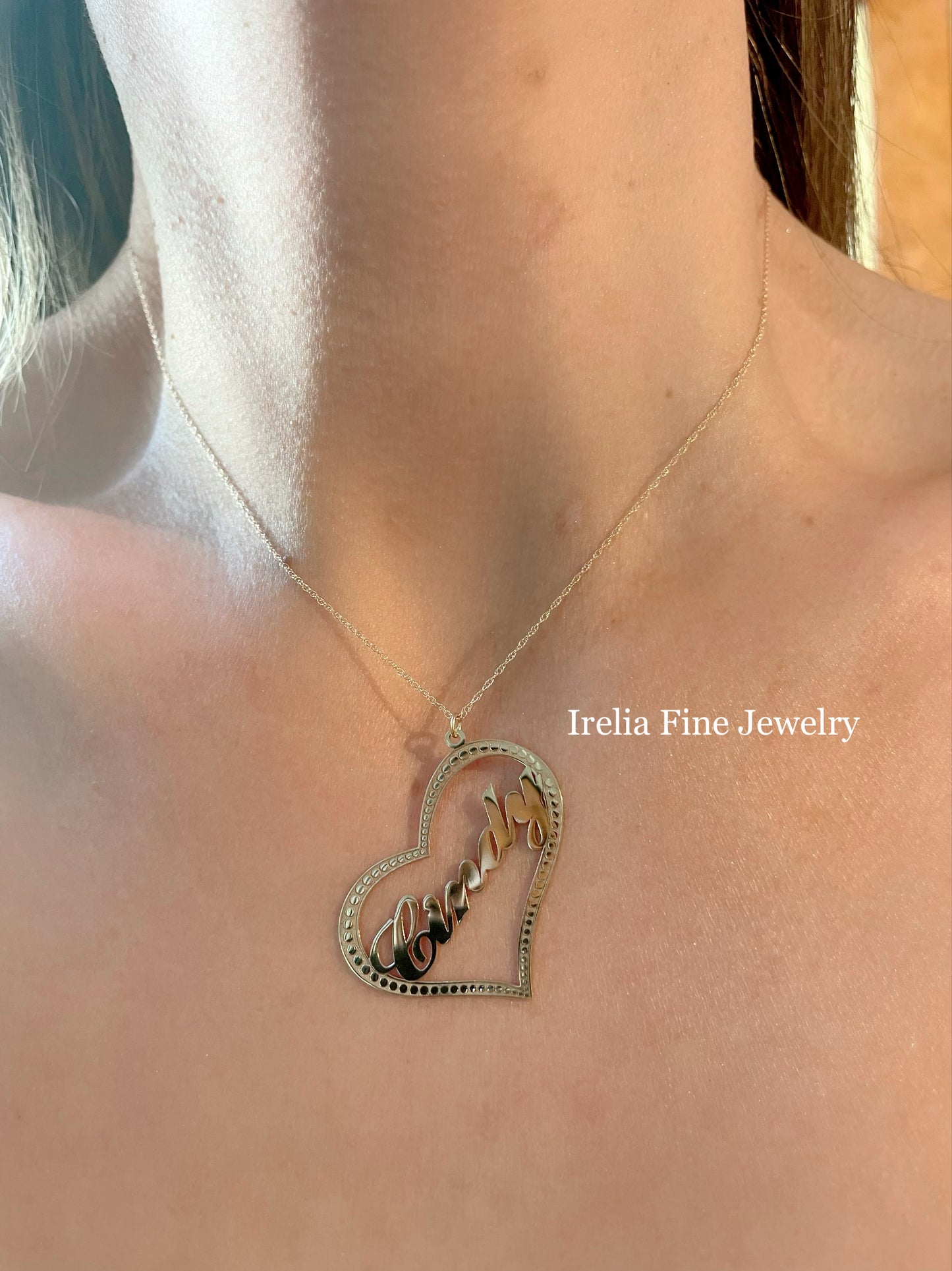 14k Yellow Gold Scripted Heart Nameplate Necklace, comes with 14k Gold 18"  inch Chain