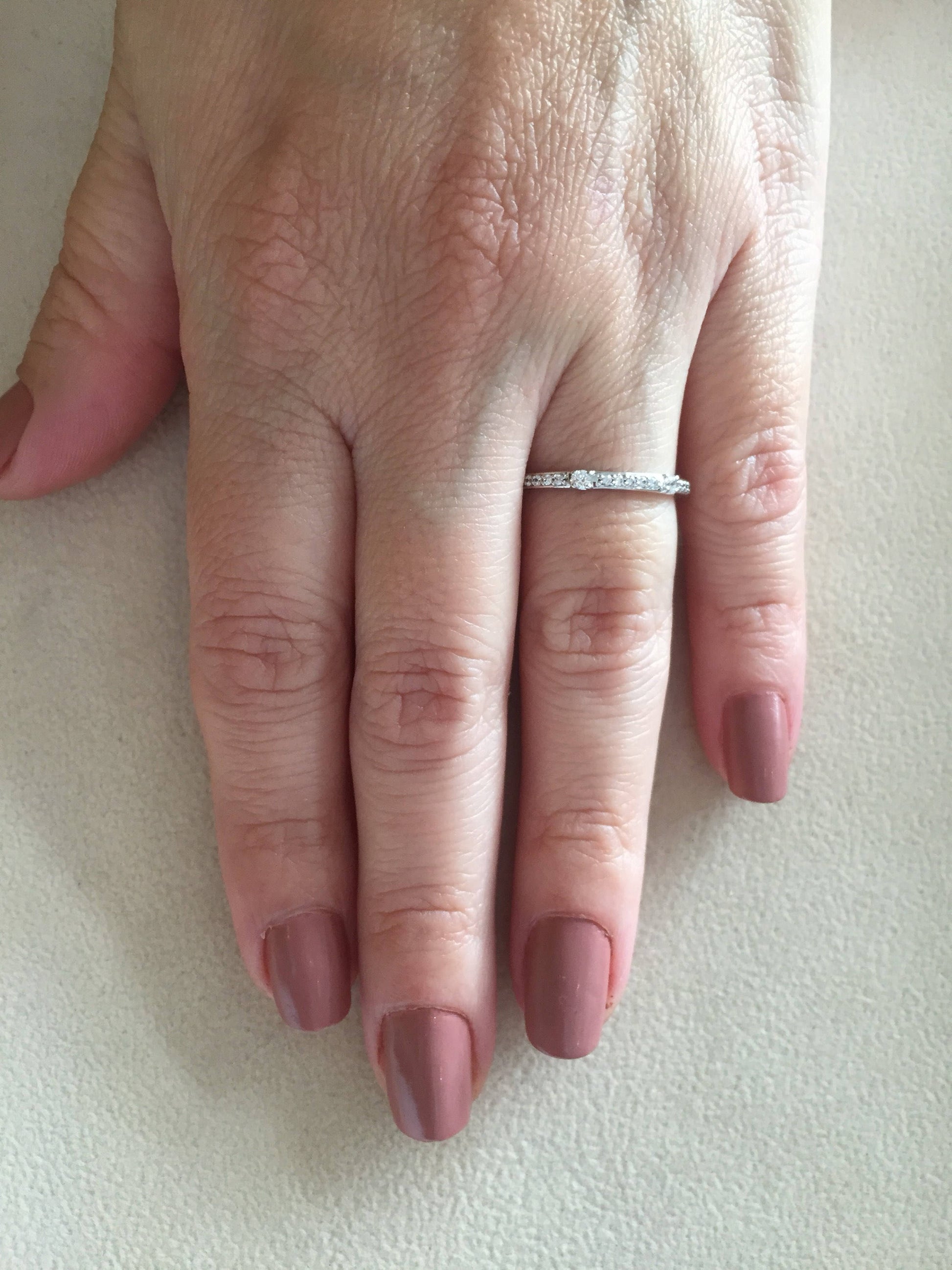 14k White gold Alternating Diamond Stackable Band 