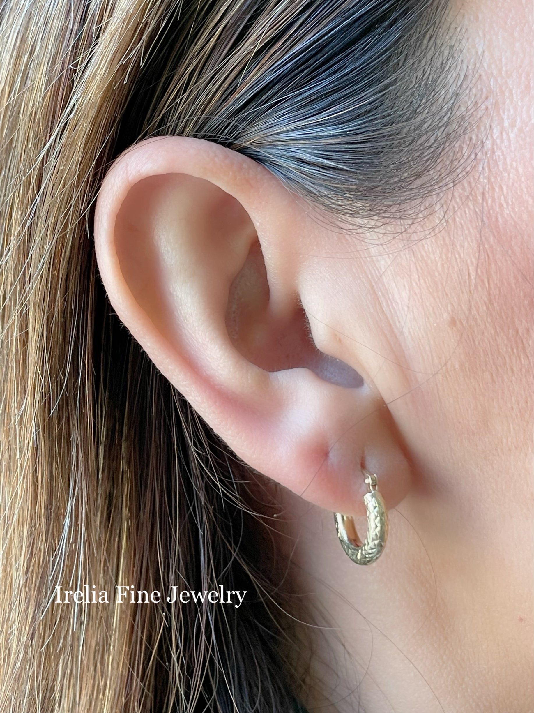 14k Yellow Gold Diamond Cut Hoop Earrings